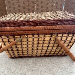 Vintage Wicker Picnic Basket Set Red Gingham 4 Person Camping Outdoor